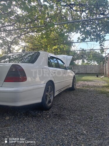 Mercedes C 200 1998, 100,000 km - 2.0 л - Şirvan