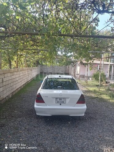 Mercedes C 200 1998, 100,000 km - 2.0 л - Şirvan