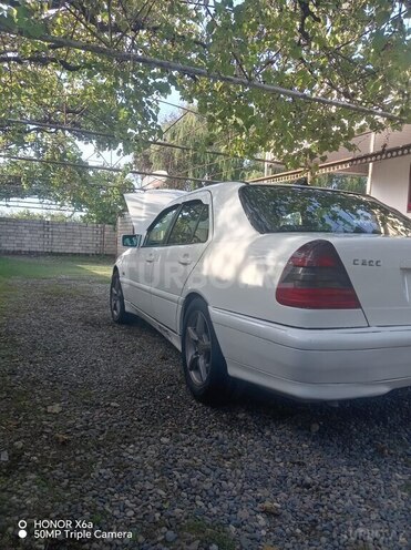 Mercedes C 200 1998, 100,000 km - 2.0 л - Şirvan