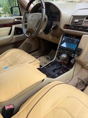 Mercedes S 320 1998, 472,000 km - 3.2 l - Quba