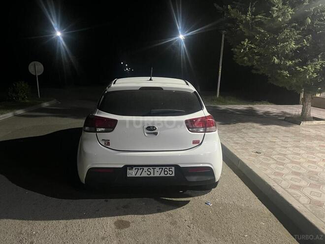 Kia Rio 2017, 212,000 km - 1.3 л - Qazax