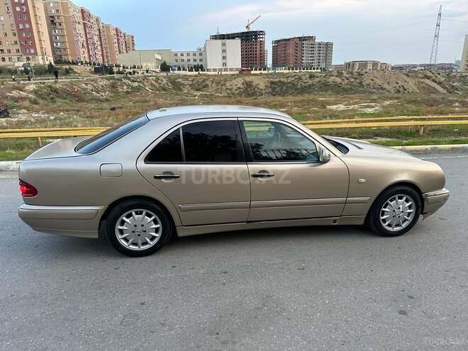 Mercedes E 220 1999, 700,000 km - 2.2 л - Bakı