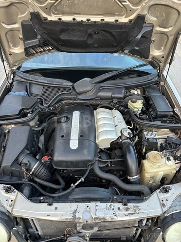 Mercedes E 220 1999, 700,000 km - 2.2 л - Bakı