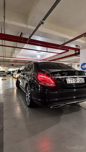 Mercedes  2017, 196,000 km - 2.0 l - Bakı