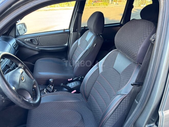 Chevrolet Niva 2007, 382,245 km - 1.7 l - Quba