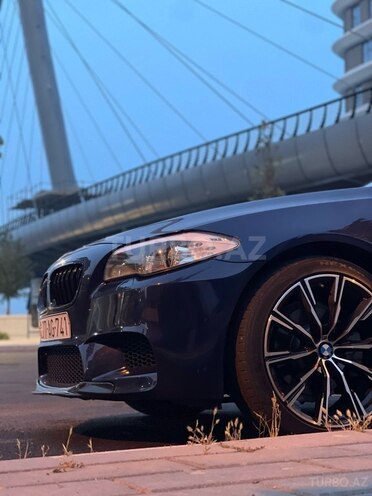 BMW 528 2013, 137,000 km - 2.0 л - Bakı
