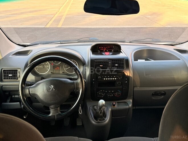 Peugeot  2014, 388,000 km - 2.0 l - Bakı