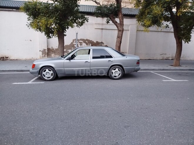 Mercedes 300 D 1987, 423,800 km - 3.0 l - Bakı