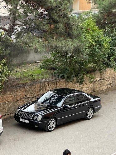 Mercedes E 230 1997, 167,000 km - 2.3 л - Bakı