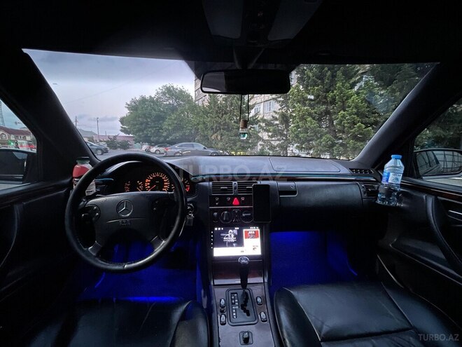 Mercedes E 230 1997, 167,000 km - 2.3 л - Bakı