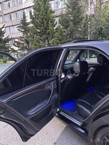Mercedes E 230 1997, 167,000 km - 2.3 л - Bakı