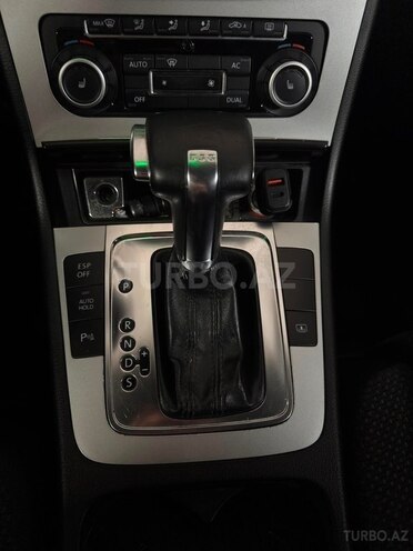 Volkswagen Passat 2010, 261,000 km - 1.8 l - Bakı