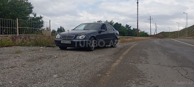 Mercedes C 200 2001, 486,000 km - 2.0 l - Yardımlı