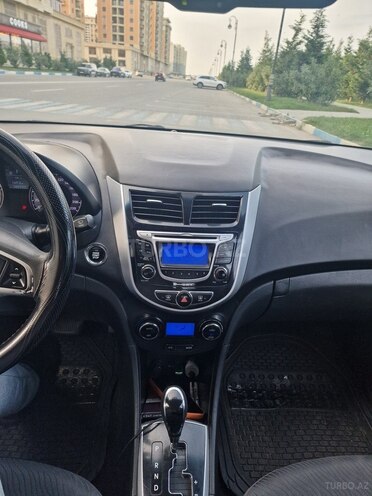 Hyundai Accent 2012, 289,700 km - 1.6 l - Bakı