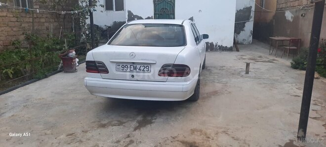 Mercedes E 220 1999, 789,000 km - 2.2 l - Bakı