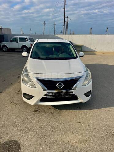 Nissan Sunny 2014, 215,000 km - 1.5 l - Bakı