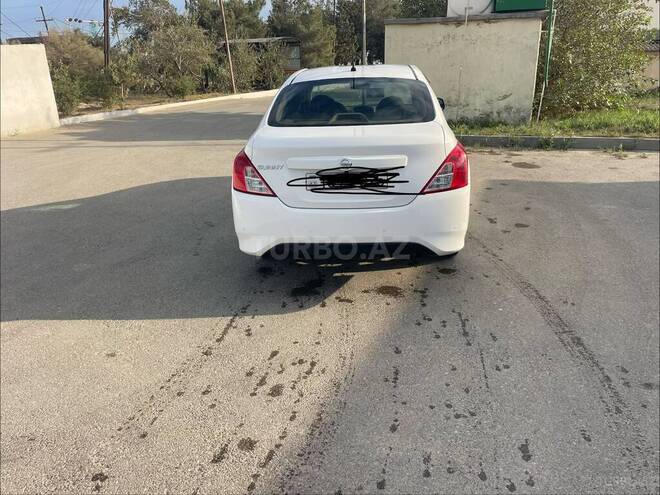 Nissan Sunny 2014, 215,000 km - 1.5 l - Bakı