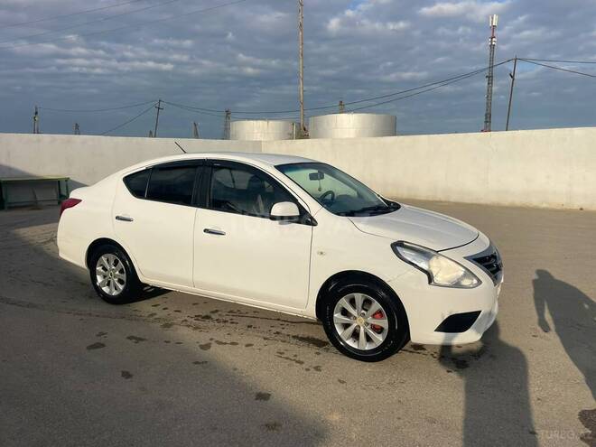 Nissan Sunny 2014, 215,000 km - 1.5 l - Bakı