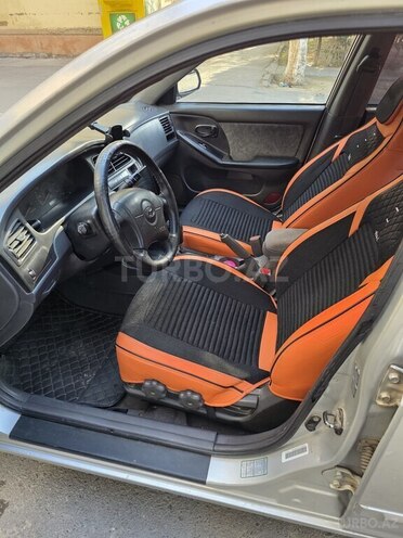 Hyundai Elantra 2001, 233,333 km - 2.0 l - Sumqayıt