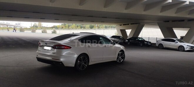Ford Fusion (North America) 2020, 90,000 km - 2.0 л - Bakı