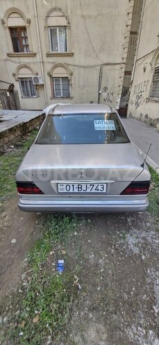 Mercedes E 220 1995, 750,700 km - 2.2 л - Bakı