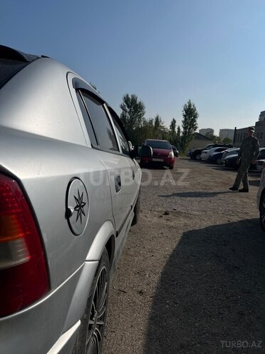 Opel Astra 2000, 300,000 km - 1.6 l - Bakı