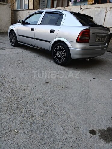 Opel Astra 2000, 300,000 km - 1.6 l - Bakı