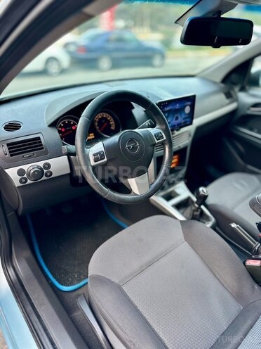 Opel Astra 2009, 242,000 km - 1.4 l - Sumqayıt