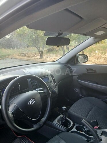Hyundai i30 2009, 245,000 km - 1.4 l - Şirvan