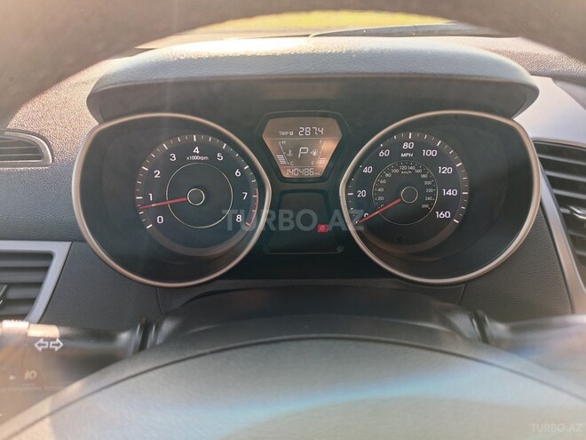 Hyundai Elantra 2015, 226,090 km - 1.8 l - Bakı