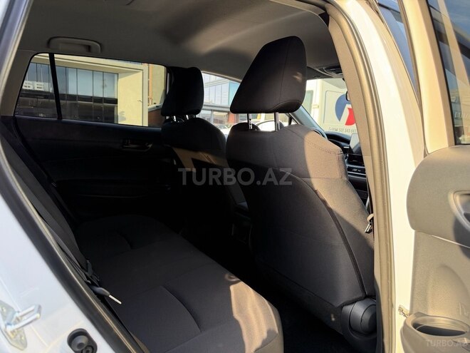 Toyota Corolla Cross 2025, 9,800 km - 2.0 л - Bakı