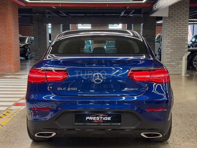 Mercedes GLC 250 4MATIC Coupe 2018, 60,000 km - 2.0 l - Bakı
