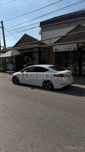 Hyundai Elantra 2017, 237,000 km - 1.6 l - Bakı