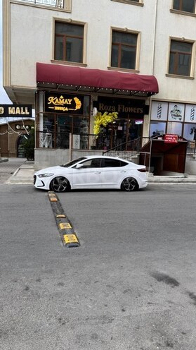 Hyundai Elantra 2017, 237,000 km - 1.6 l - Bakı