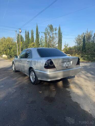 Mercedes C 230 1997, 282,000 km - 2.3 л - Ucar