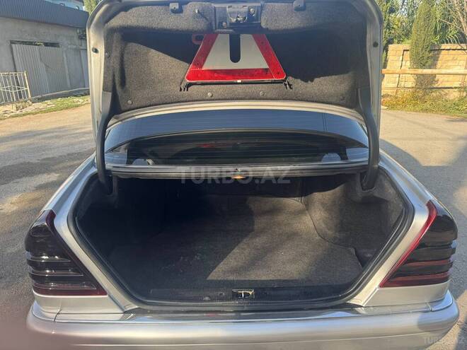 Mercedes C 230 1997, 282,000 km - 2.3 л - Ucar