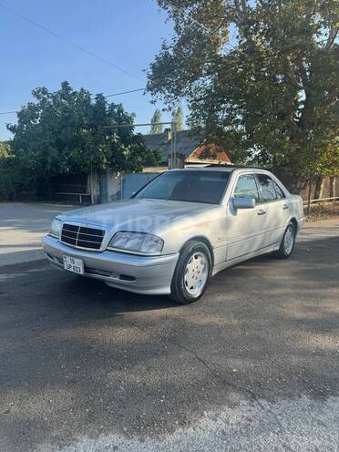 Mercedes C 230 1997, 282,000 km - 2.3 л - Ucar