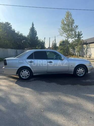 Mercedes C 230 1997, 282,000 km - 2.3 л - Ucar