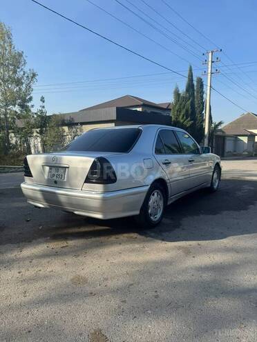 Mercedes C 230 1997, 282,000 km - 2.3 л - Ucar