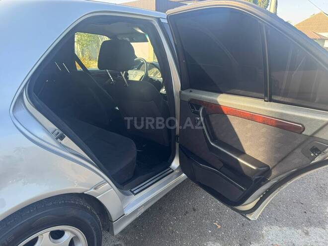 Mercedes C 230 1997, 282,000 km - 2.3 л - Ucar
