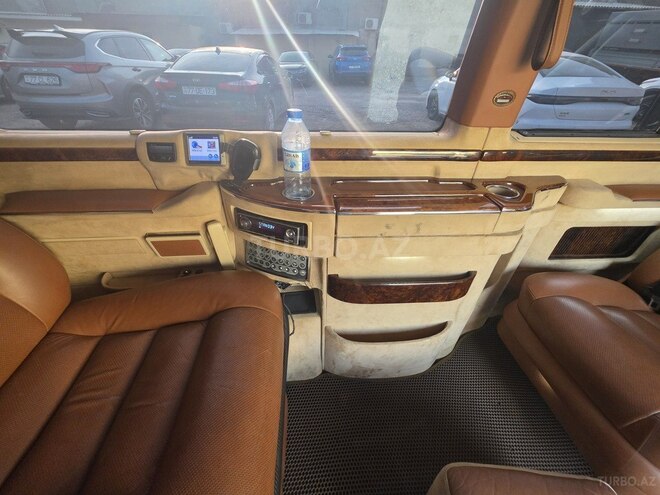 Volkswagen Caravelle 2007, 162,000 km - 3.2 l - Bakı