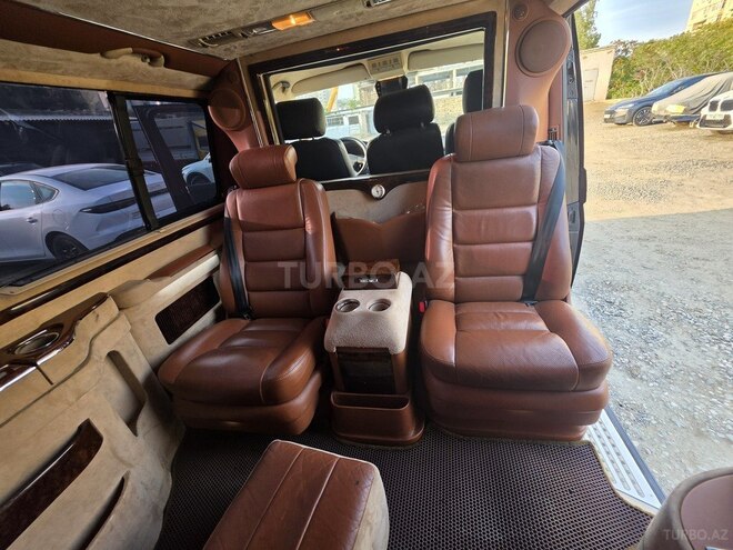 Volkswagen Caravelle 2007, 162,000 km - 3.2 l - Bakı