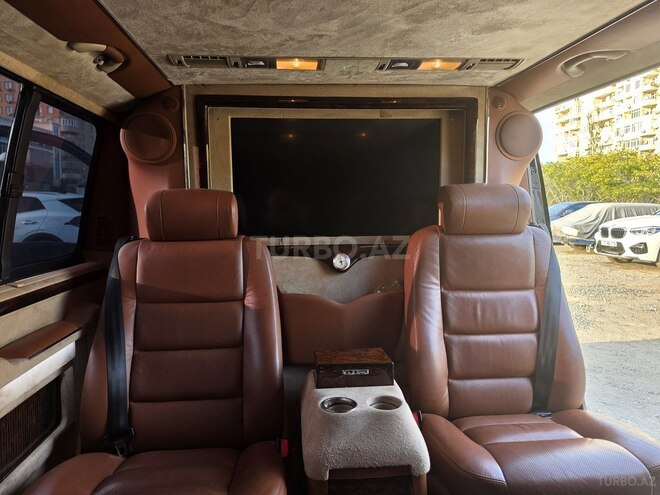 Volkswagen Caravelle 2007, 162,000 km - 3.2 l - Bakı