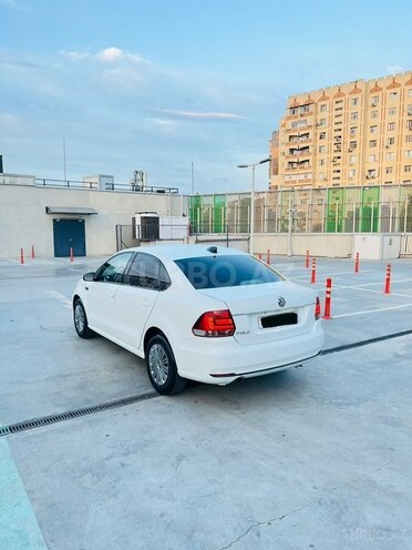 Volkswagen Polo 2019, 214,600 km - 1.6 l - Bakı