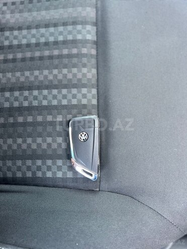 Volkswagen Polo 2019, 214,600 km - 1.6 l - Bakı
