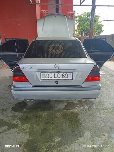 Mercedes C 220 1994, 372,910 km - 2.2 l - Saatlı