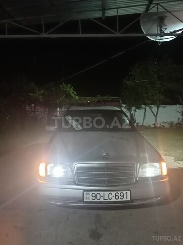 Mercedes C 220 1994, 372,910 km - 2.2 l - Saatlı