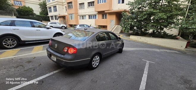 Volkswagen Passat 2006, 413,300 km - 2.0 l - Bakı