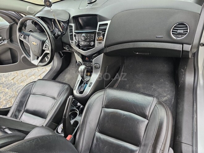 Chevrolet Cruze 2013, 295,000 km - 1.4 л - Qusar