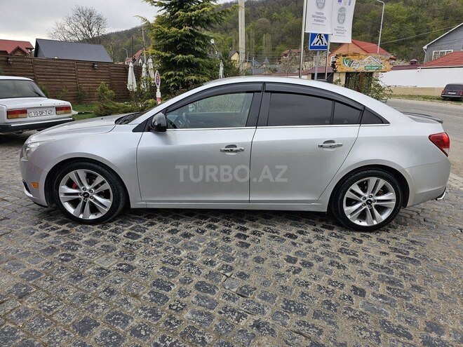 Chevrolet Cruze 2013, 295,000 km - 1.4 л - Qusar